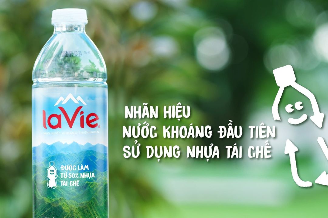 Lavie đi đầu trong việc tái sử dụng chai nhựa đã sử dụng