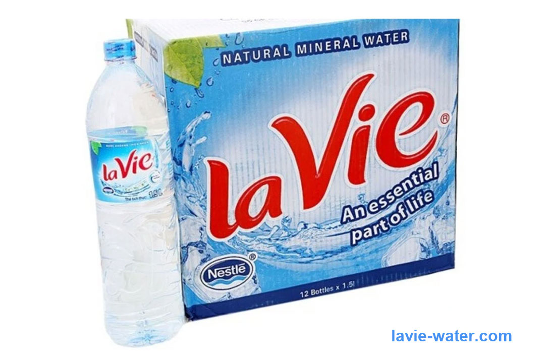 Nước khoáng LaVie và nước kiềm i-on Life khác biệt ra sao?