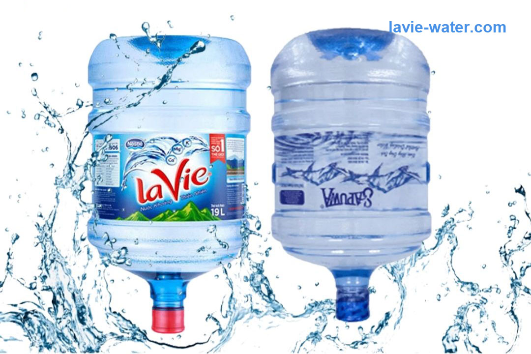 Nên chọn mua nước khoáng LaVie hay nước tinh khiết Sapuwa?